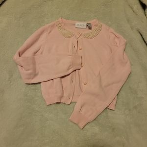 Perfectly posh pink sweater with Peter pan collar